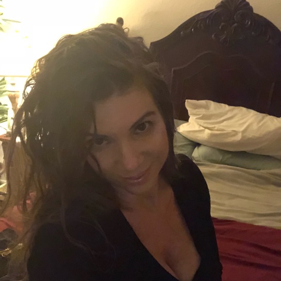 Meet your Posher, Sheri - Picture 1 of 1